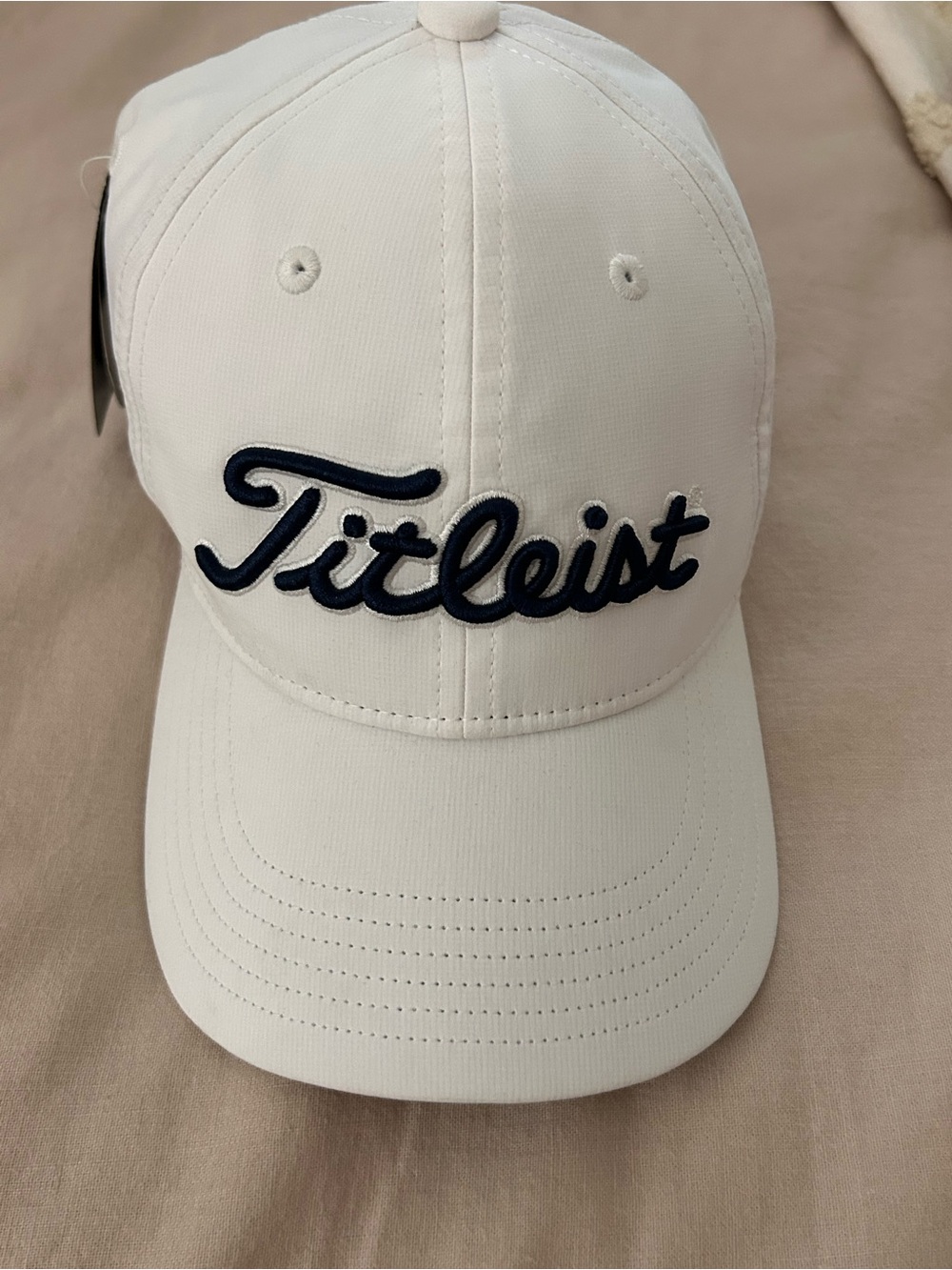 NWT Titleist Kids White Golf Cap FJ Pro V1 Logo